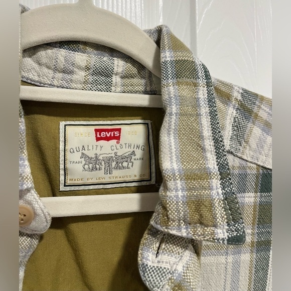 Vintage Levi's Green Woven Plaid Shirt- Size Large - Picture 3 of 8